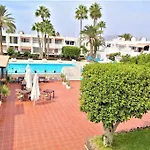 Daire Cozy One Bedroom With Spacious Terrace. Pool And Garden View *