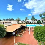 Daire Cozy One Bedroom With Spacious Terrace. Pool And Garden View