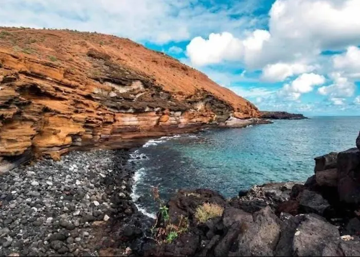 Cozy One Bedroom With Spacious Terrace. Pool And Garden View *