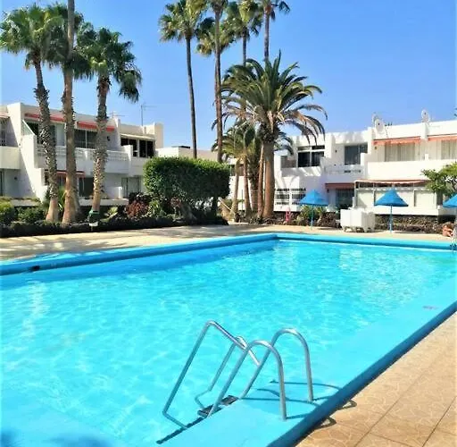 Cozy One Bedroom With Spacious Terrace. Pool And Garden View *