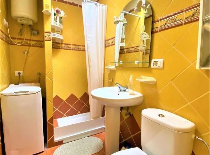 Apartment Cozy One Bedroom With Spacious Terrace. Pool And Garden View