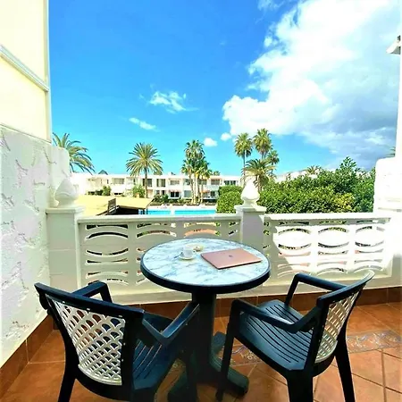 Lägenhet Cozy One Bedroom With Spacious Terrace. Pool And Garden View Costa Del Silencio