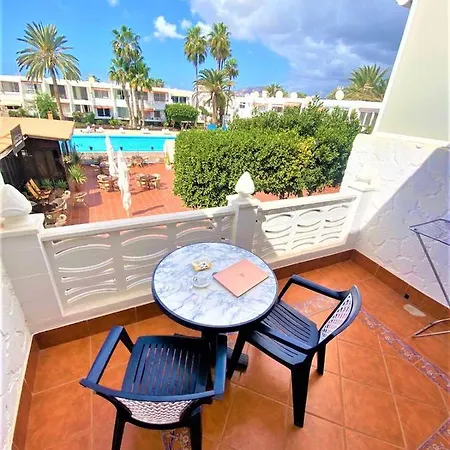 Cozy One Bedroom With Spacious Terrace. Pool And Garden View Lägenhet *