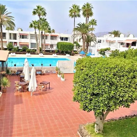 Apartment Cozy One Bedroom With Spacious Terrace. Pool And Garden View *