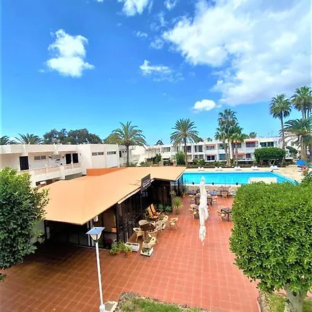 Apartment Cozy One Bedroom With Spacious Terrace. Pool And Garden View